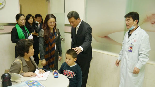 市委常委、區委書記張文率隊調研婦幼衛生工作