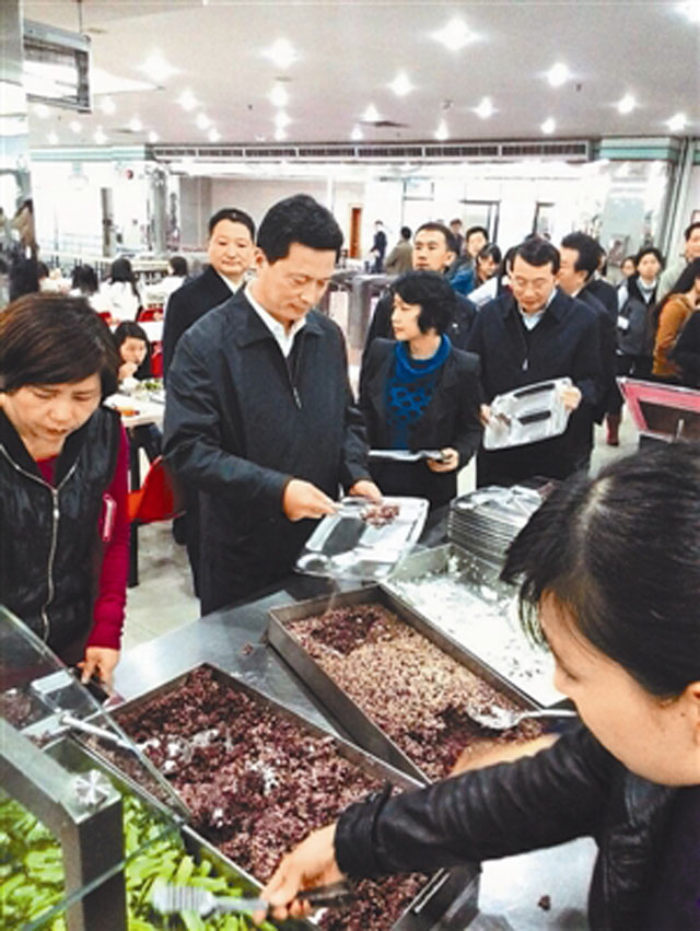 同吃大食堂 圍坐話家常
