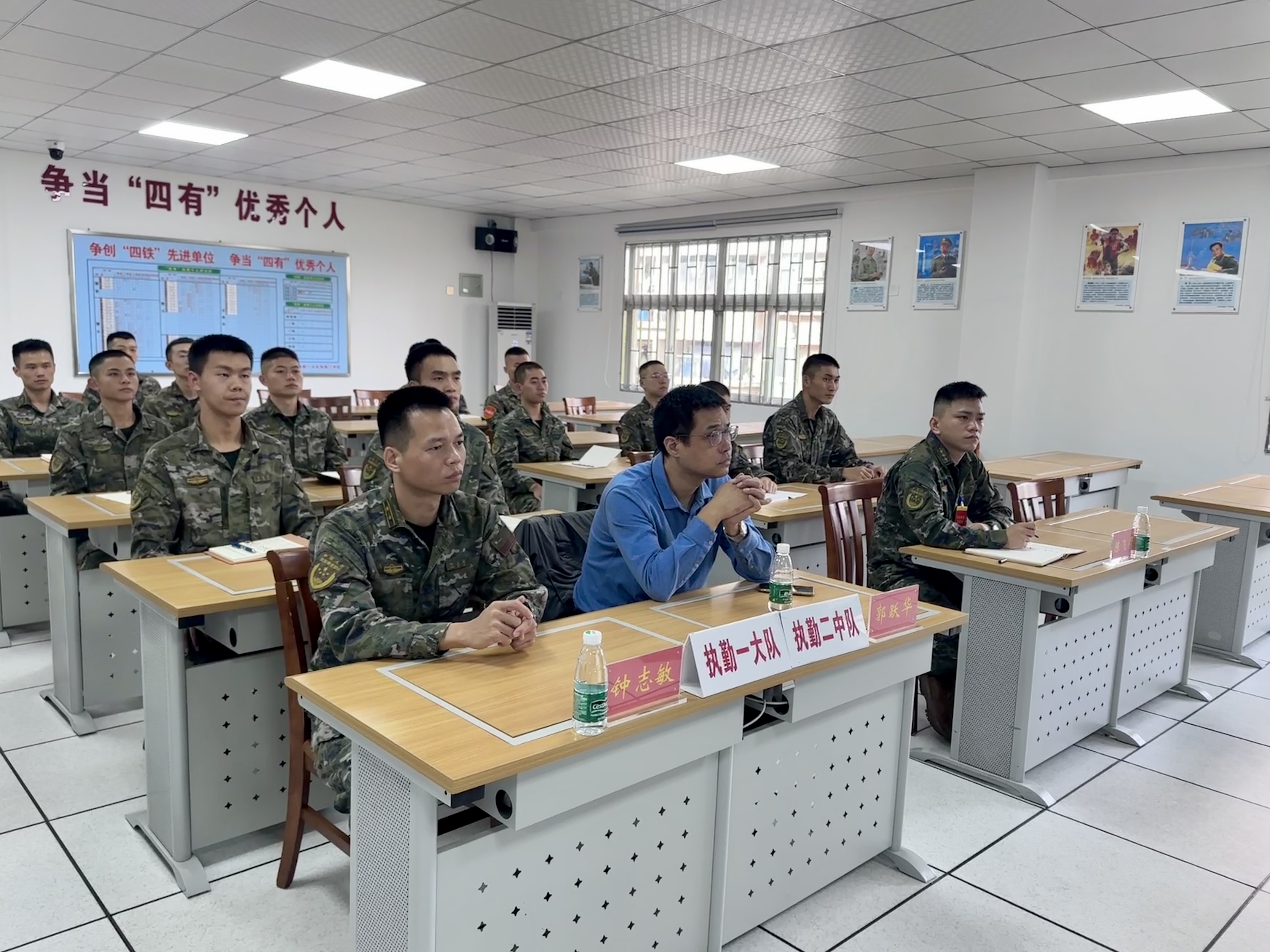 憲法進軍營照片2.jpg