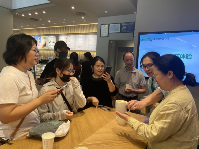 “啡”嘗可以！—福田區殘疾兒童家庭關愛行動系列活動之母親節咖啡拉花體驗活動319.png