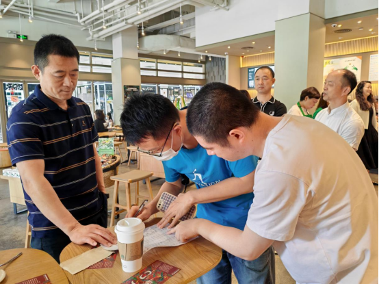 咖啡為媒，這場“無聲培訓”點亮聽障殘疾人就業夢想540.png