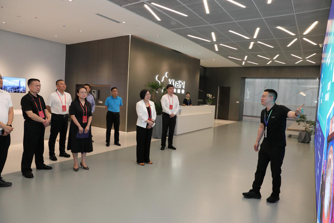 馬宏率隊(duì)視察我區(qū)建設(shè)都市型科創(chuàng)區(qū)工作情況2.png