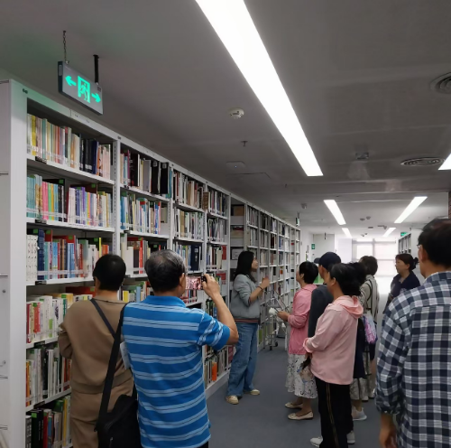 參觀閱覽區.jpg
