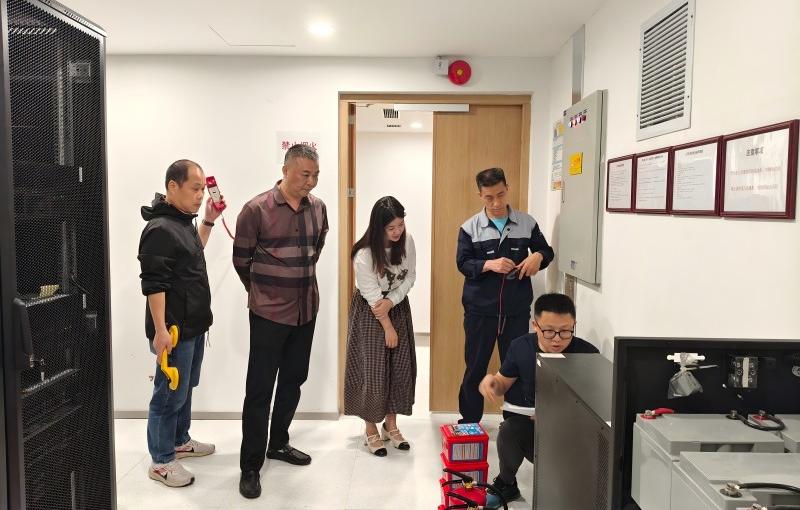 全面落實(shí)機(jī)房安全管理 筑牢電力安全防線2(1).jpg