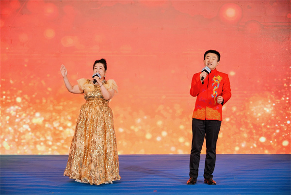 8-歌曲《深圳圓舞曲》.jpg