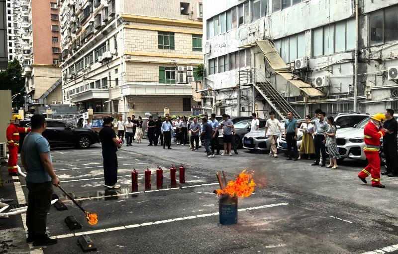 筑牢安全防線 錘煉應(yīng)急本領(lǐng)圖片2.jpg