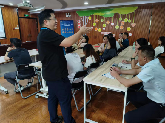 20251023 工作動態 深圳市社會保險基金管理局聯合沙頭街道下沙社區開展工傷預防線下互動式培訓(1)(1)480.png
