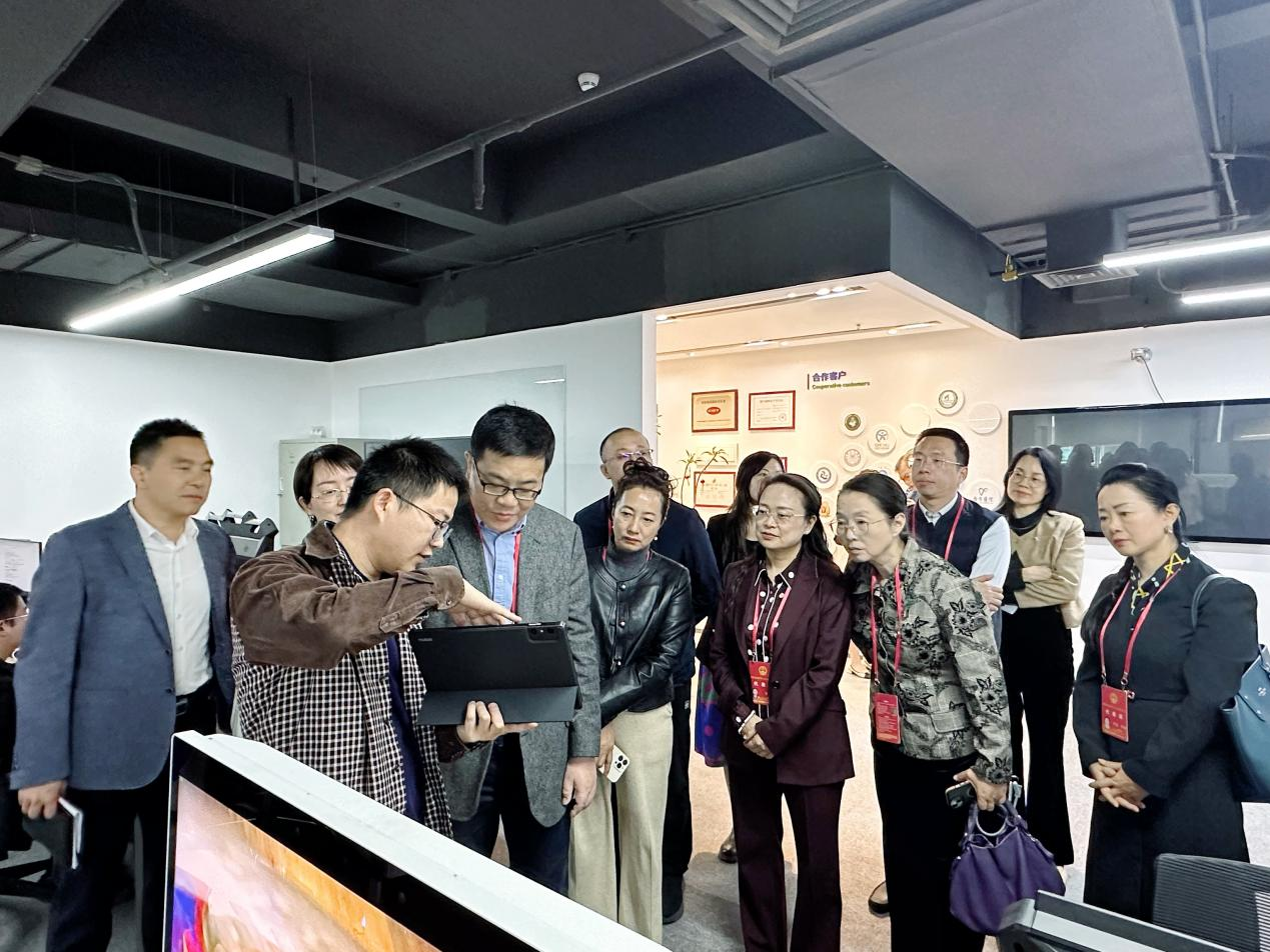 區(qū)人大常委會(huì)教科文衛(wèi)僑工委組織開(kāi)展就業(yè)創(chuàng)業(yè)類(lèi)民生實(shí)事項(xiàng)目視察1.png